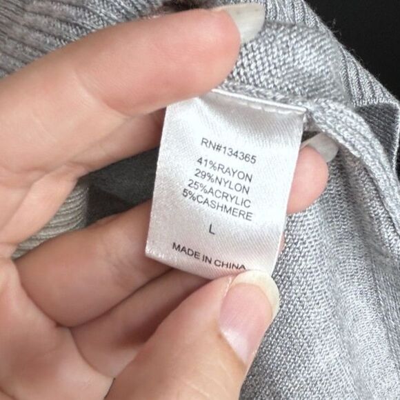 Laurie Felt Women's Cashmere Blend Coquette Colorblock Pink Heart Sweater - L - Picture 6 of 6